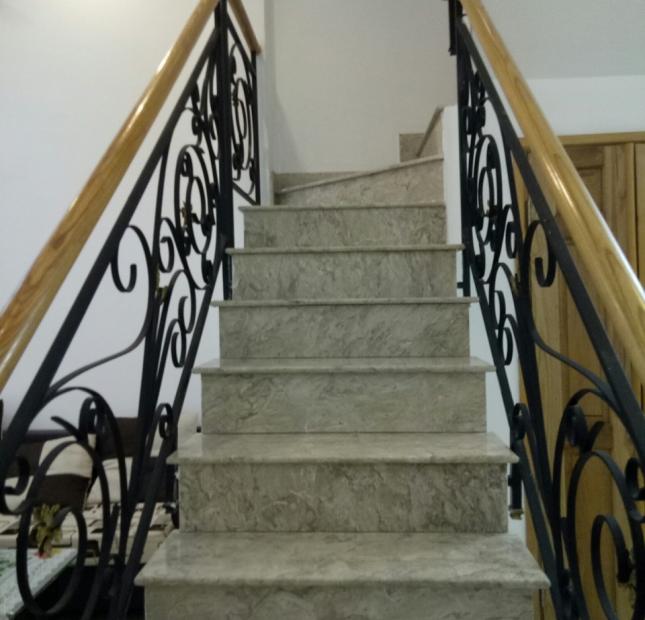 Bán nhà hẻm nhựa 8m số 163 Tô Hiến Thành, P13 (3,3x17m) 2 lầu ST, đẹp, mới, 5PN, giá 9,8 tỷ TL