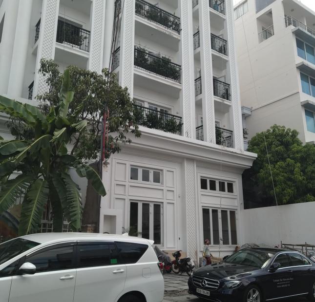CC cần bán Khách sạn Nguyễn Thị Đinh - 5 tầng 17 phòng - HĐT 90tr/th
