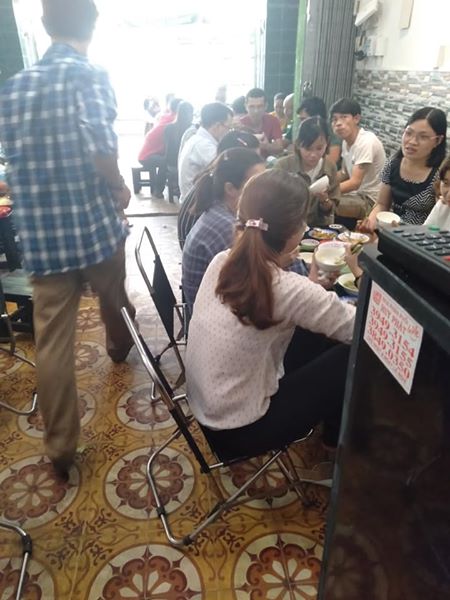 Cần sang quán cafe - cơm văn phòng ở Bàu Cát, Tân Bình