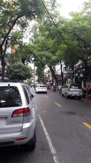 Bán nhà ngõ phố Phan Chu Trinh, nhà cách đường lớn 20m.