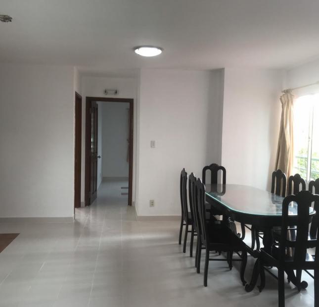 Bán căn hộ Conic Đình Khiêm, DT 94m2, 2pn 2wc, nhà mới sơn sửa sạch đẹp như mới, giá 1.75 tỷ.