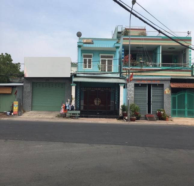 Cho thuê nhà mặt tiền lớn đường Phú Thọ - Thủ Dầu Một, giá cực sốc, thích hợp ở hoặc văn phòng.