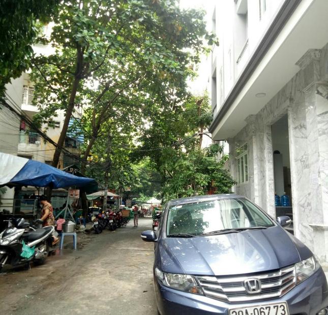 Kẹt tiền bán gấp nhà Trần Hưng Đạo, Q. 5, DT: 4.5m x 17m, 1 trệt, 2 lầu, giá bán 22.5 tỷ. 