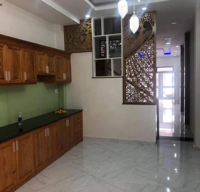 Bán gấp nhà Thành Thái, 60m2, 4,8 tỷ