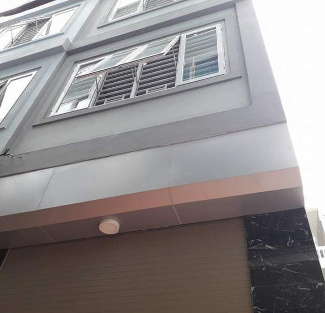 Bán gấp nhà ngõ oto tránh kinh doanh sầm uất Vũ Tông Phan Thanh Xuân 80 m2, 3 tầng, chỉ 6.98 tỷ, mua là có tiền.