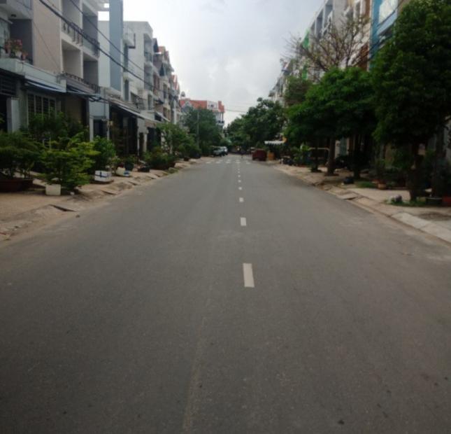 Bán gấp nhà mặt tiền Cao Đạt, Q. 5, DT: 3*14m, giá rẻ nhất con đường này, giá chỉ 8.5 tỷ