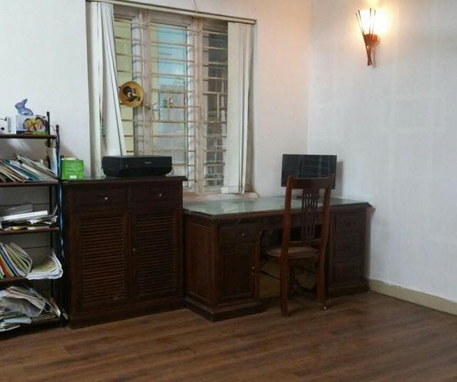 Bán gấp nhà đẹp Đại Từ, diện tích 33m2 x 5 tầng, giá 2.2 tỷ. LH: 0984094326