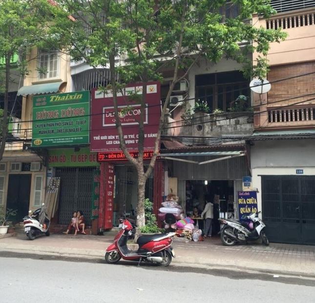 Cho thuê nhà mặt phố Nguyễn Văn Lộc 150m2x3 tầng, lô góc 2 mặt tiền 10*15m