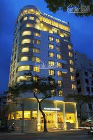 Bán nhà khách sạn HXH 2 MT đường Yên Thế, Phường 2, Tân Bình. DT: 8x18m, giá: 29.5 tỷ