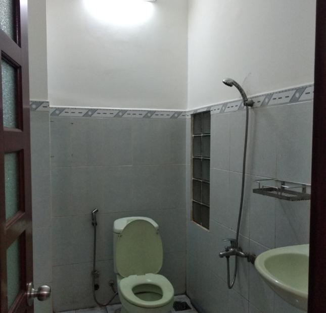 Cho thuê căn hộ Mini ngay tại Phạm Hùng Q8, phòng rộng, đẹp, giá 5,5 triệu/tháng có ban công