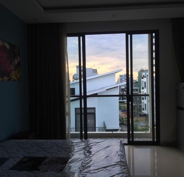 Cho thuê căn hộ 1 phòng ngủ view thành phố tòa nhà Sơn Trà Ocean View giá 11tr/ tháng.