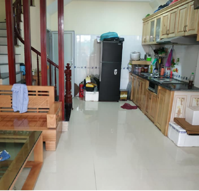 Bán gấp nhà đẹp ngõ 42 phố Thịnh Liệt, diện tích 38m2 x 4 tầng, giá 2,4 tỷ. LH: 0984094326