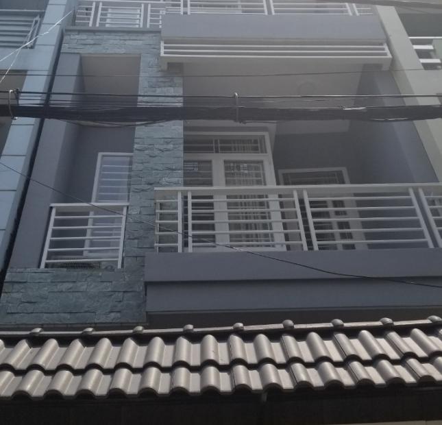 Bán căn 2 MT đường Phan Văn Trị, Quận Bình Thạnh DT: 4x17m trệt 3 lầu thang máy đẹp 100%