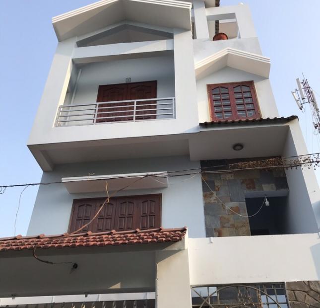 Kẹt tiền bán gấp mặt tiền đường Phan Văn Trị, P7, Q5, ngay trường Kim Đồng, 3 lầu, giá 12 tỷ