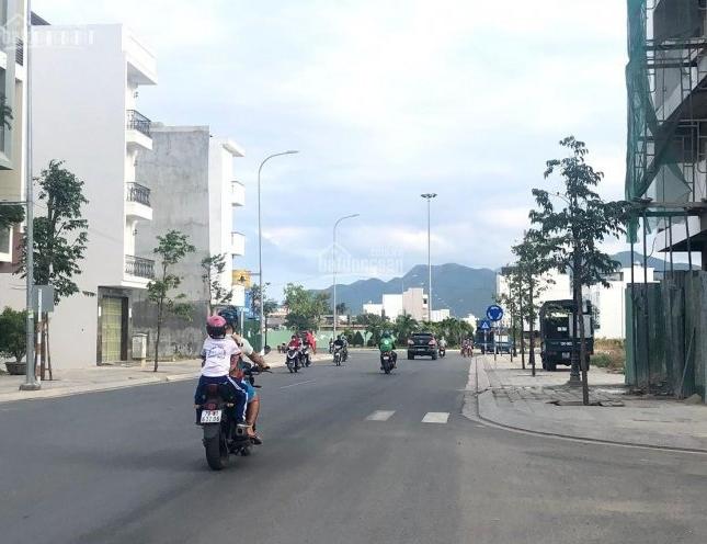 Bán đất mặt tiền đường số 4 khu đô thị Lê Hồng Phong 1 Nha Trang
