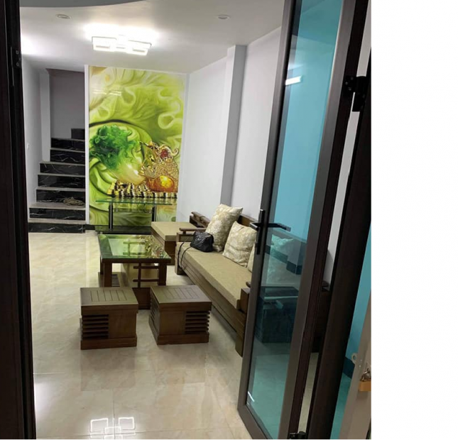 Bán gấp nhà đẹp ngõ 236 phố Đại Từ, diện tích 26m2 x 4 tầng, giá 1,36 tỷ. LH 0984094326