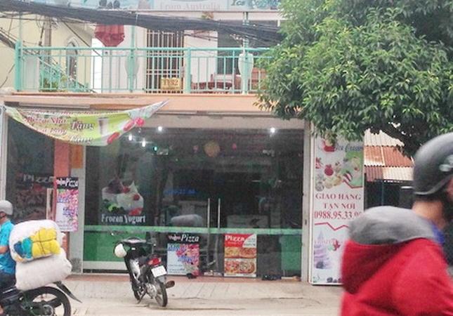 Chính chủ bán nhà mặt tiền đường Huỳnh Tấn Phát, phường Tân Phú, Quận 7. DT: 14x90m=1260m2