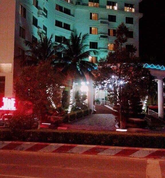 Cần bán căn nhà ngã tư Khách Sạn Trung Tâm, TP Quảng Ngãi