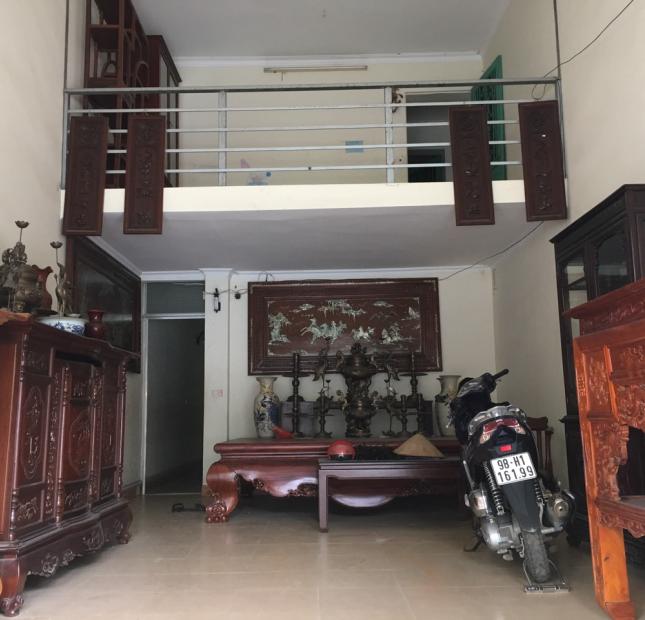 Cần bán nhà 2 tầng mặt đường Hùng Vương gần T50 - Vĩnh Yên - VP.LH : 0988733004