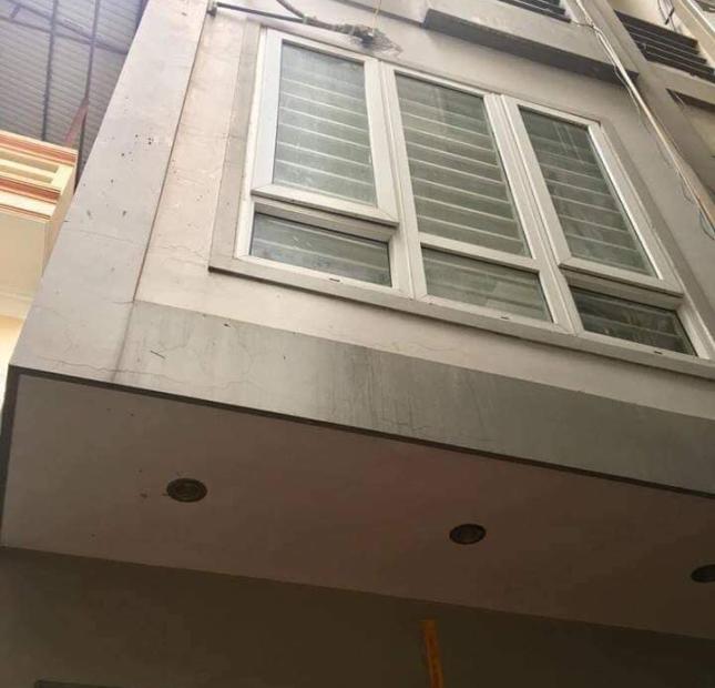 Bán nhà phân lô ngõ 255 Nguyễn Khang, 40m2 * 6 Tầng, giá 3,4 tỷ 0987888354.