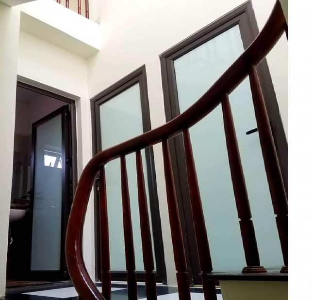 Bán gấp nhà đẹp phố Trương Định, diện tích 38 m2 x 3 tầng, giá 1,86 tỷ. LH 0984094326