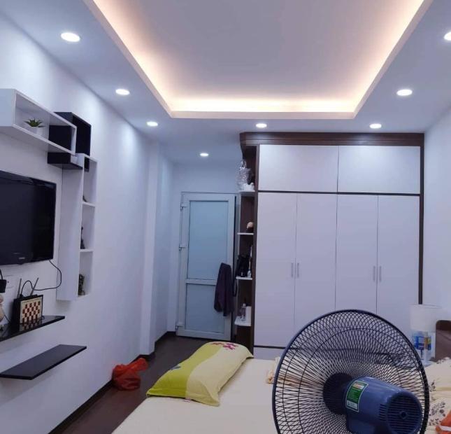 NHÀ ĐỐNG ĐA, 50M2, 5 TẦNG, MT 6.5M, 3.8 TỶ. KINH DOANH SẦM UẤT.