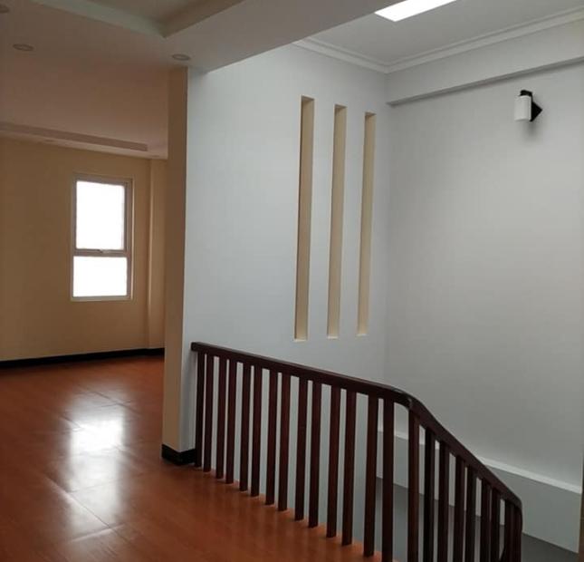 Nhà đẹp Hoàng Ngân, 10m ra phố, 82m2 x 7 tầng x mặt tiền 5m, thang máy xịn, gara ô tô. Giá 16 tỷ