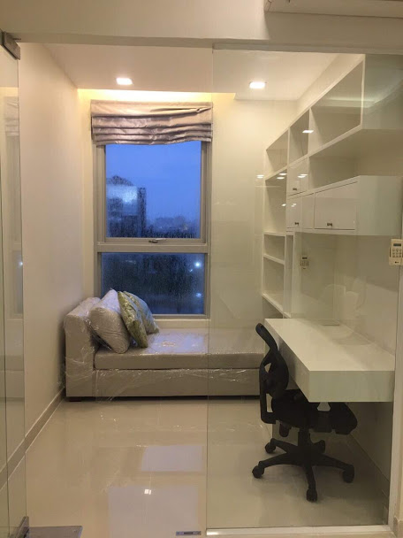 CẦN CHO THUÊ GẤP CH CAO CẤP STAR HILL, PMH, Q7, 2PN, 1PLV, FULL NỘI THẤT, GIÁ: 1000USD/THÁNG