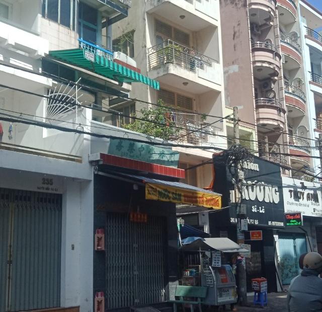 Bán nhà mặt tiền Phan Văn Trị, Q. 5, 4 lầu, DT: 4*12m. Duy nhất giá chỉ 14.5 tỷ TL