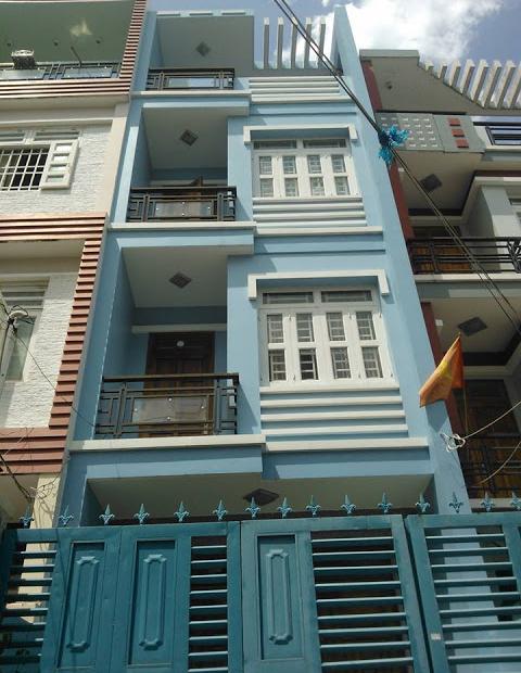 Bán nhà mặt tiền đường Bàu Bàng, gần Bình Giã, Núi Thành. Mặt tiền rộng 8m, nhà 4 tầng còn mới