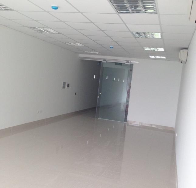 Chính chủ cần cho thuê gấp MBKD 35m2 tầng 1 giá 26tr tại tòa nhà 42a Trần Xuân Soạn, HBT, Hà Nội.
