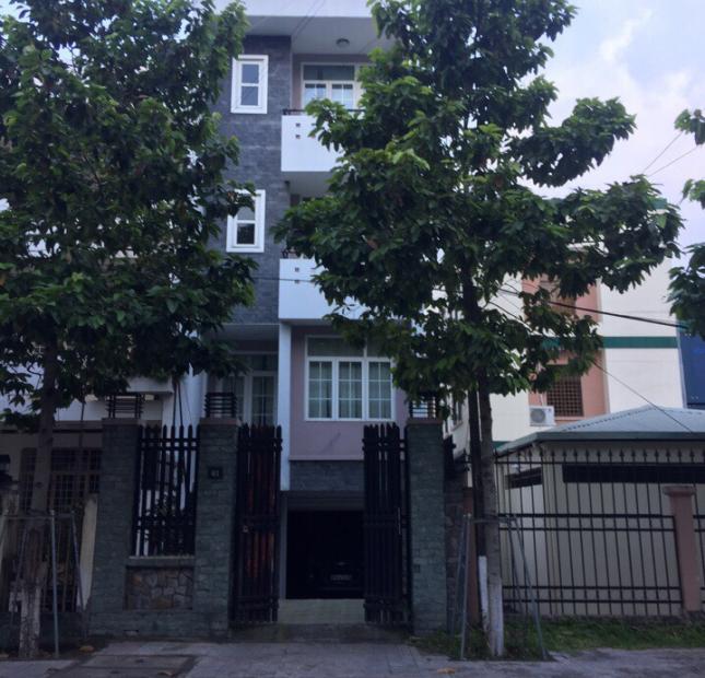 Cho thuê nhà măt tiền khu vực Phú Hòa, full nội thất, 1 trệt, 3 lầu, xách vali vào ở ngay.