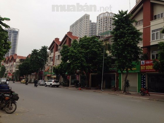 Giá Cho thuê nhà 4 tầng mặt phố Nguyễn Văn Lộc - Mỗ Lao : DT 150 m2, MT 10m.: 45tr. Lh 0983313497