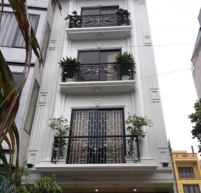 Bán nhà mới cực đẹp đường Trần Hữu Dực 4 tầng Ôtô đỗ cửa chỉ 5m.LH 0369025059