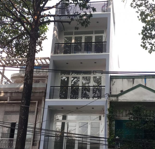Cho thuê nhà nguyên căn 18bis Nguyễn Thị Minh Khai Quận 1, 4x20m 4 tầng + sân thượng. Giá chỉ 32 triệu