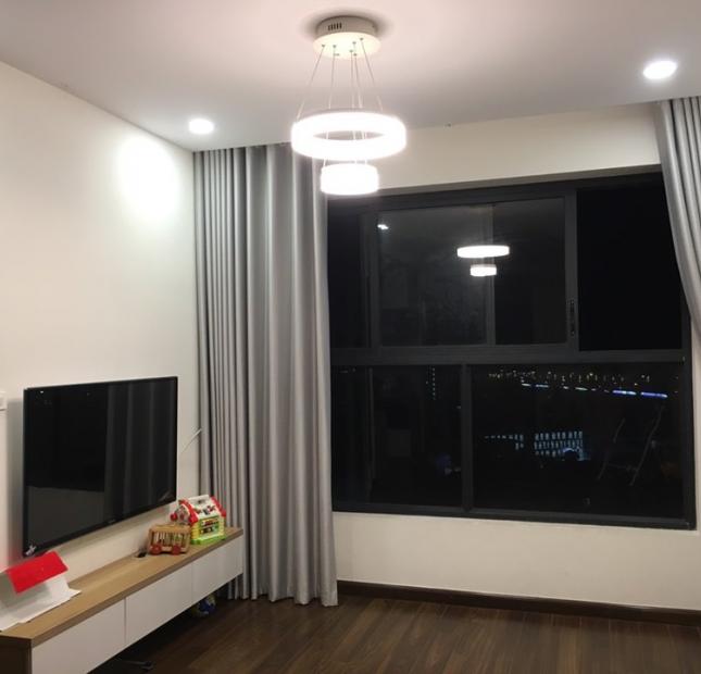 Nhanh tay kẻo lỡ căn hộ tầng trung tại Five Star Kim Giang, 68.92m2,2PN, full nội thất.