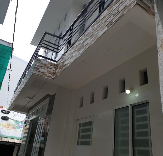 Bán nhà hẻm 120 đường Trần Phú , phường Cái Khế . Giá rẽ , dọn vào ở ngay . Sổ hồng hoàn công.