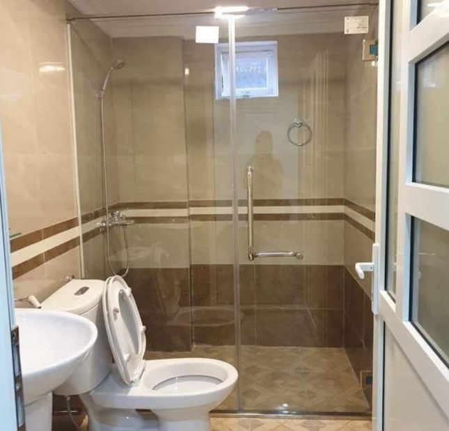 Bán gấp nhà đẹp Linh Đường, Hoàng Mai, diện tích 33m2 x 5 tầng, giá 2.1 tỷ. LH 0984094326