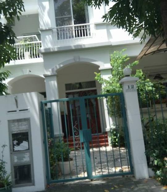 Cho thuê biệt thự  Mỹ Thái, nhà mới sơn sửa, Full nội thất, có sân vườn, ban công rộng LH 0906 385 299  (em hà )