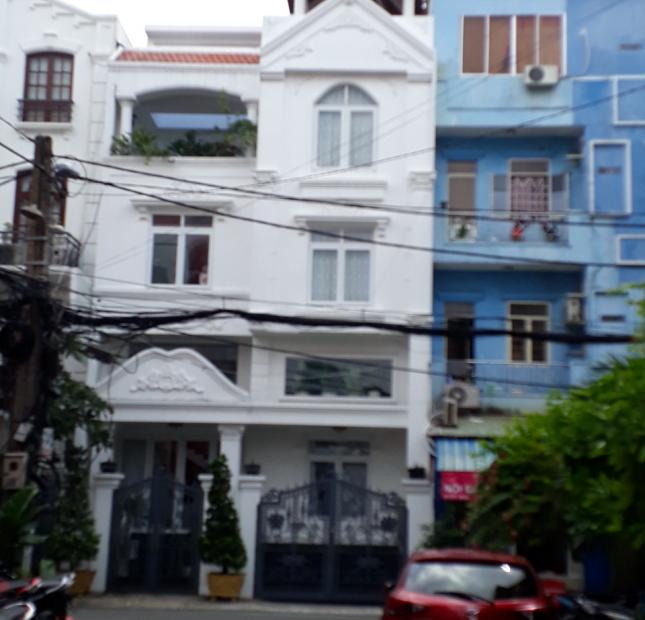 Bán nhà mặt tiền Ngô Quyền, gần chợ Nguyễn Tri Phương, Quận 10, DT: 7x12m, 1 lầu, giá 20,8 tỷ