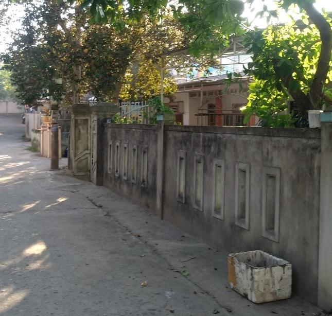 cần tiền bán gấp nhà hai tầng đường Nguyễn Gia Thiều