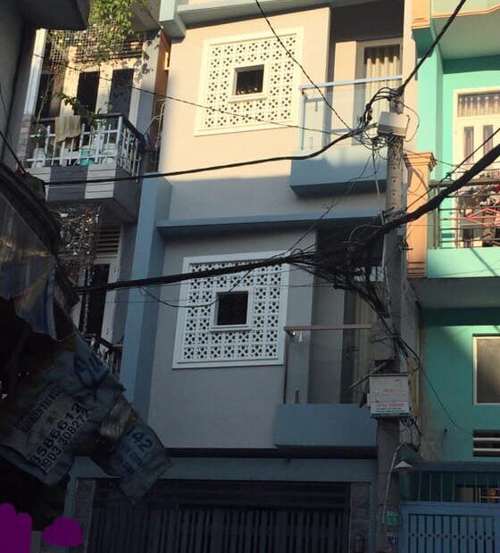 Bán nhà mặt tiền quận Tân Bình - đường Chử Đồng Tử, gần nhà thờ Chí Hòa. Nhà 4 tầng, KD rất tốt