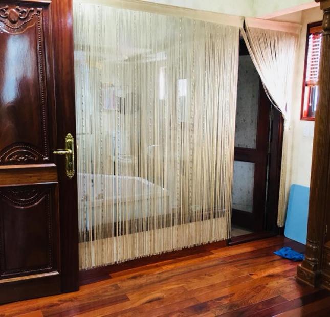 Bán nhà Kim Đồng, Tặng nội thất đẹp, Gara… 5.6 tỷ