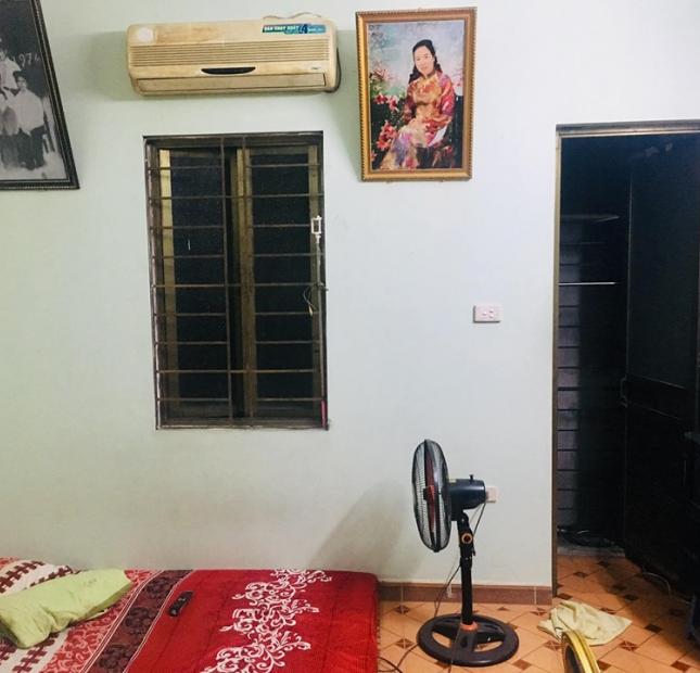 Bán nhà ngõ 236 Đại Từ, 18m2 x 4 tầng mới, 1.3 tỷ