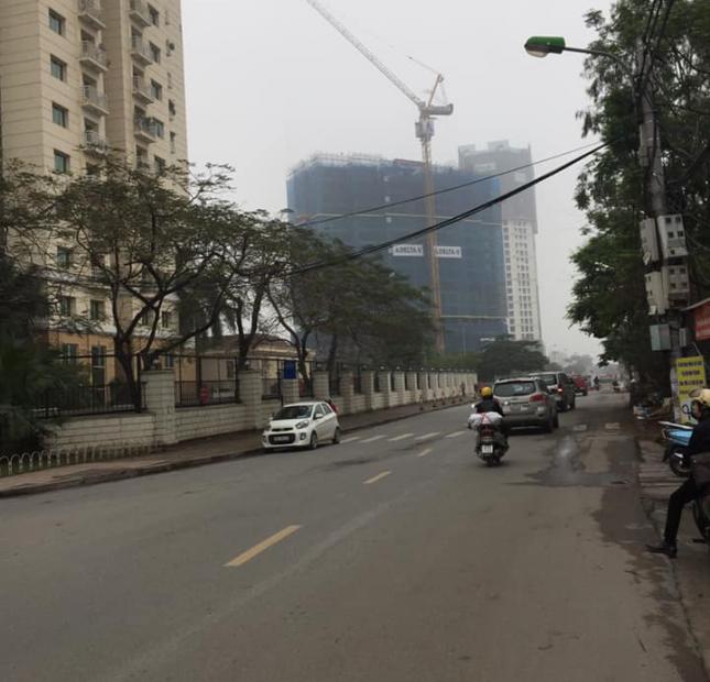 [Bán đất tặng nhà 03 tầng] Bán nhà PHÂN LÔ Nguyễn Hoàng Tôn – 5.6 tỷ.