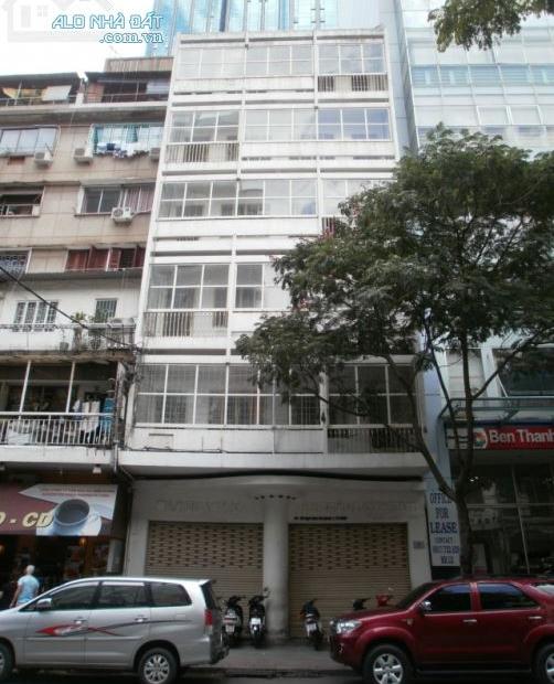 Bán nhà 5 lầu đẹp giá đầu tư 11 tỷ mặt tiền đường Đông Hồ, Q. Tân Bình