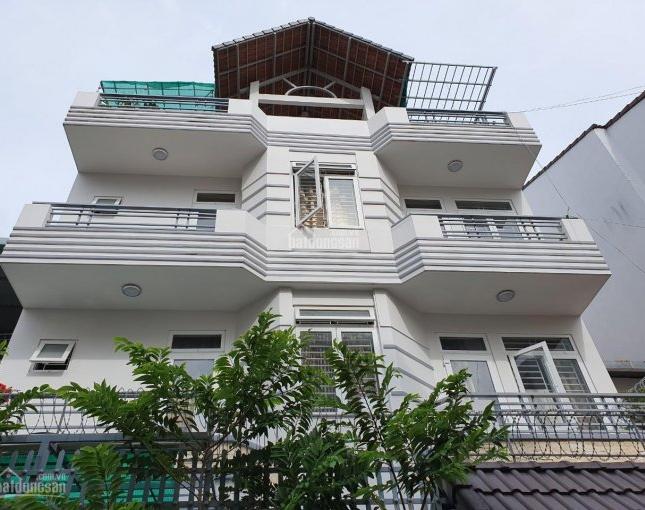 Bán villa khu compound tại Thảo Điền Quận 2 vị trí đẹp 2 mặt tiền, giá cực tốt, thuận tiện làm CHDV