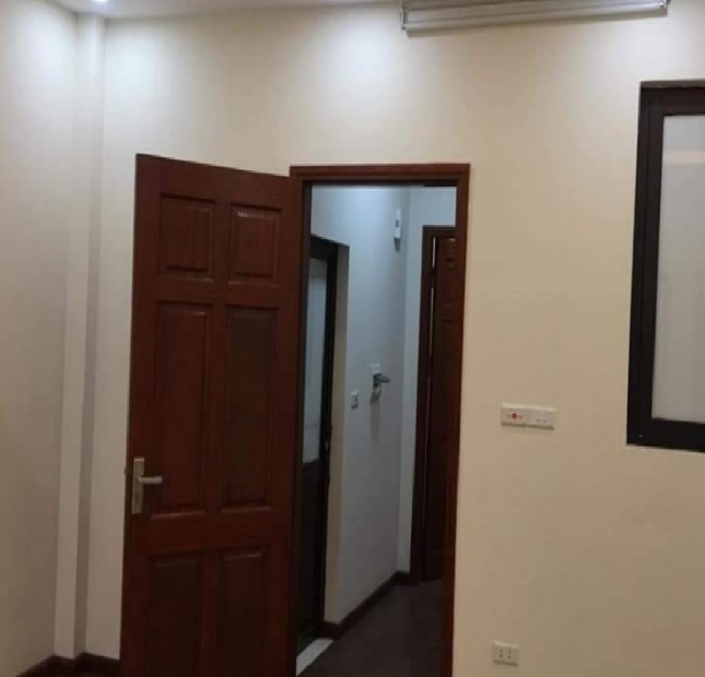 Nhà đẹp Phan Đình Giót, Thanh Xuân, diện tích 40m2 x 6 tầng, giá 3.8 tỷ. LH 0915340686.