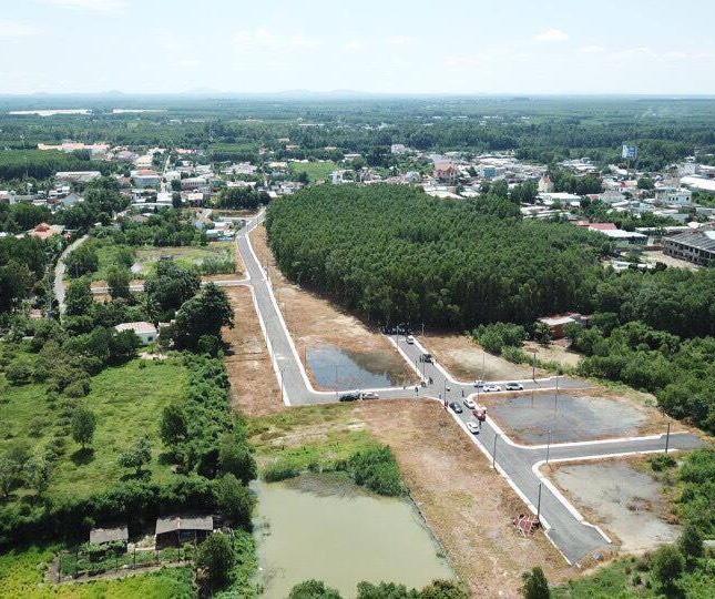 Bán đất Long Thành đối diện sân bay cách QL 51 50m xác bên UBND Long Phước SHR thổ cư 100%