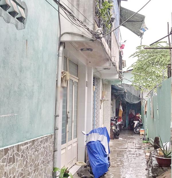 Bán nhà nát hẻm 176 Nguyễn Thị Thập quận 7(ngay gần chợ Tân Mỹ).